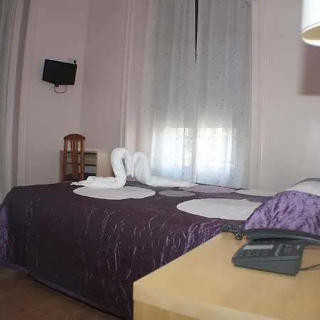 Guest house Santa Cruz Madrid