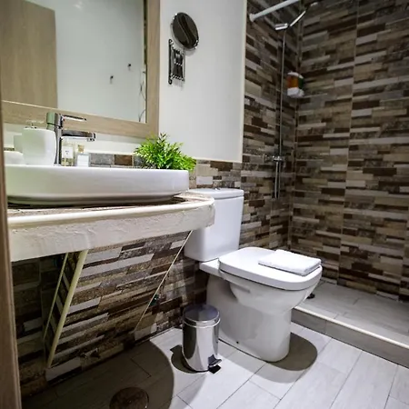 Adis Guest house