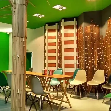 Motion Chueca Hostel