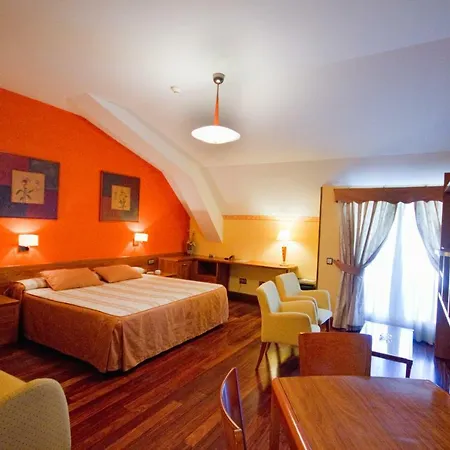 5 Pinos Hotel 3*