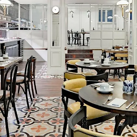 Boutique H10 De La Reina Madryt