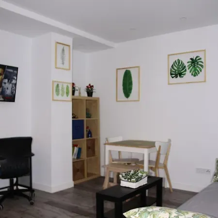 Apartment Metropolitano En - Nuevos Y Acogedores -aeropuerto Ifema Wanda