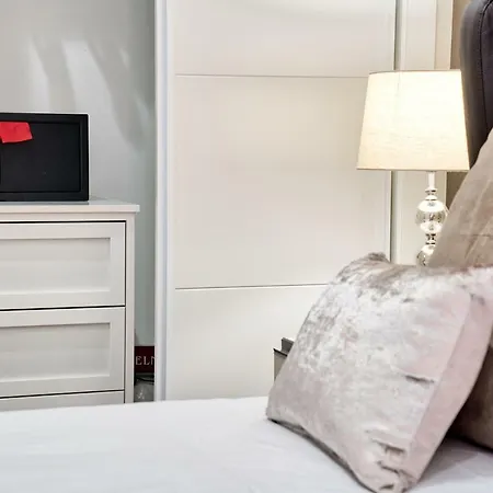 Apartment Cava Baja Madrid