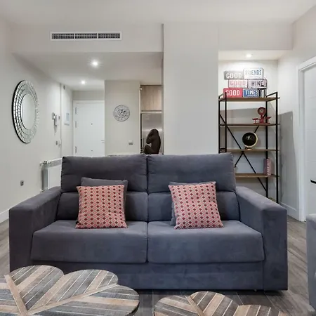 Cava Baja Apartment