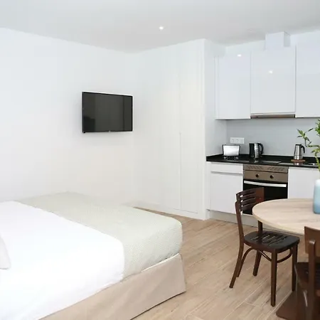 New Point Opera Aparthotel