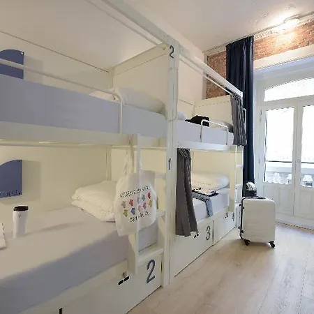 Room00 Gran Via Madrid
