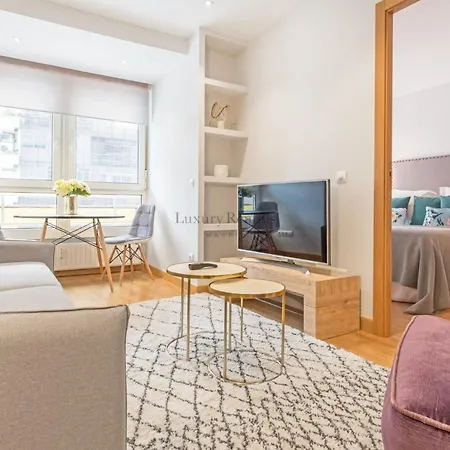 Apartment Alberto Alcocer *