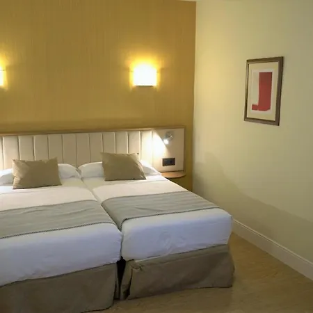 Hospedium Condes 3*