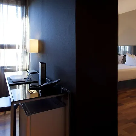 Hotel Ac Avenida De America By Marriott 3*