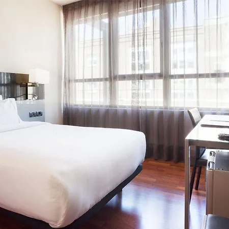 Hotel Ac Avenida De America By Marriott