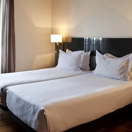 Hotel Ac Avenida De America By Marriott Madryt