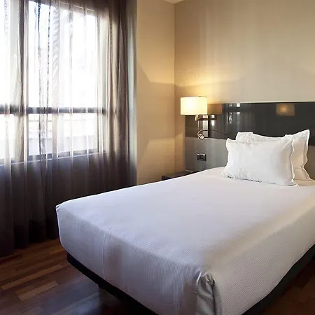 Hotel Ac Avenida De America By Marriott
