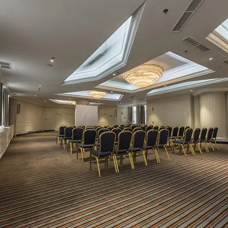 Princesa Plaza Hotel 4*