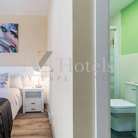 Ayz Villegas - Auto Check-in Hotel Madrid