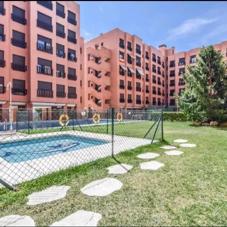 Apartment Cerca Airport, Riyadh Air, Ifema, Eisenhower, Wifi, 4 Personas
