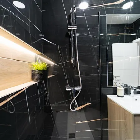 Edsam Black Apartment