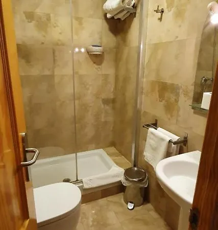 Guest house Moncloa 2*