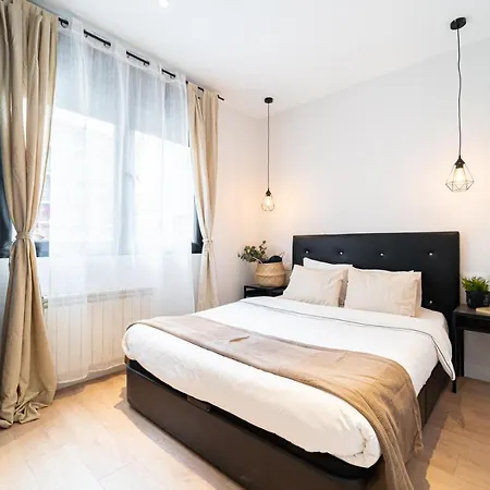 Edsam Black Apartment