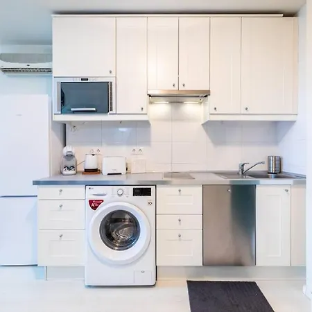 Oshun Sanchinarro Apartment Madrid