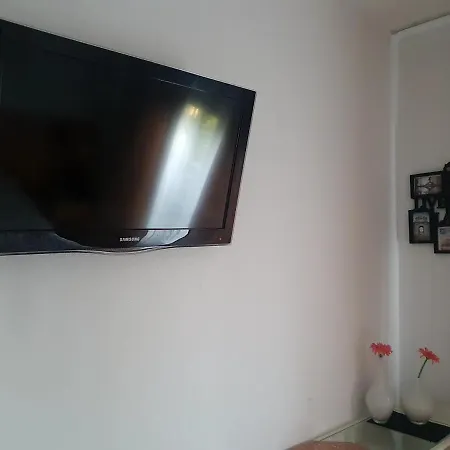 Apartment Cerca Airport, Riyadh Air, Ifema, Eisenhower, Wifi, 4 Personas *