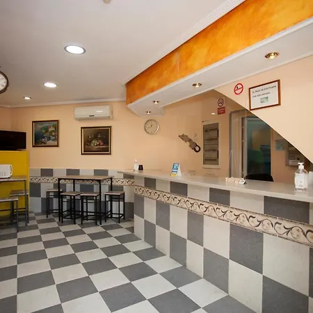 Rosales Casa de hóspedes 2*
