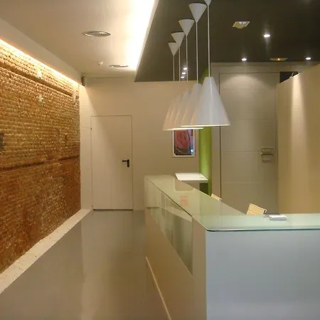 Urbansea Atocha 113 Hotel *