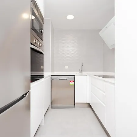 Apartment Olivos Stylish In Conde Orgaz Area Madrid