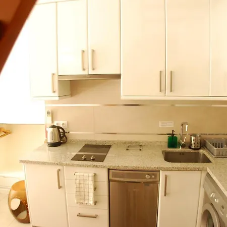Puzzle Sol Apartment