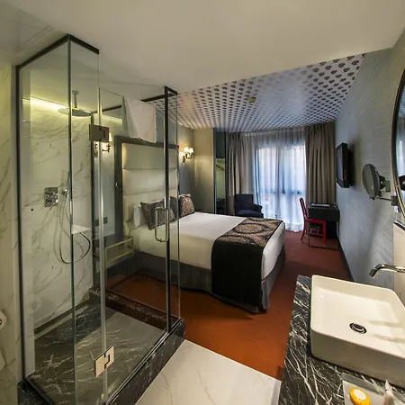 Mirador De Chamartin Hotel