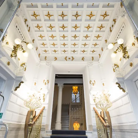 Petit Palace Lealtad Plaza Hotel Madryt