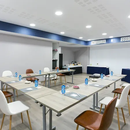 Crowne Plaza Airport Otel Madrid