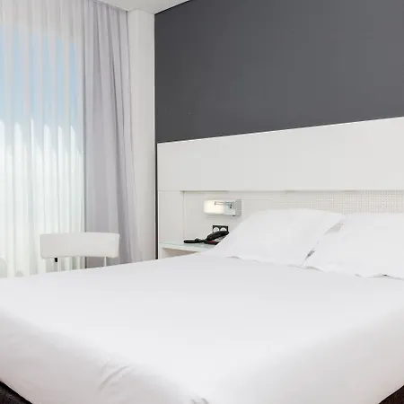Hotel Axor Feria 4*