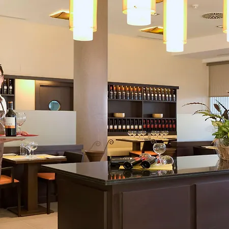酒店 Ibis Aeropuerto Barajas 2*