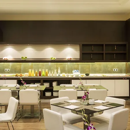Hotel Ilunion Madryt