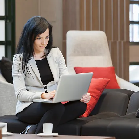 Отель Marriott Auditorium & Conference Center 4*