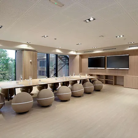 Melia Avenida De America 4*