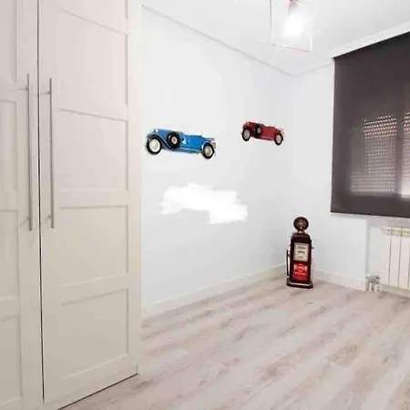 Apartamento Ciudad Lineal Reciente Reforma *
