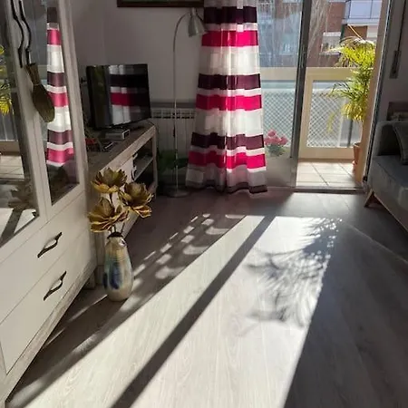 Apartamento Ciudad Lineal Reciente Reforma * Madrid