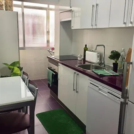 Apartamento Ciudad Lineal Reciente Reforma