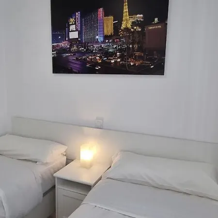 Tanez Santurce A Apartament Madryt