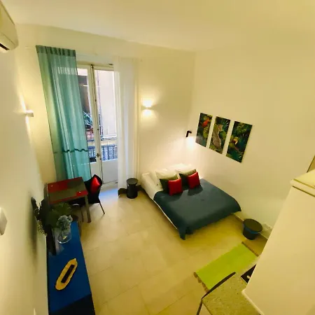 Apartment Puzzle Sol *