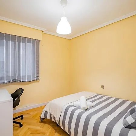 Apartamento Zona Residencial, Seguridad 24h/dia.