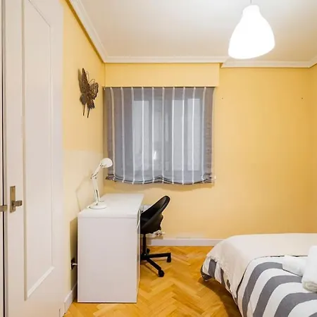 Zona Residencial, Seguridad 24h/dia. Apartamento