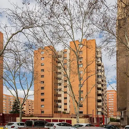 Apartamento Zona Residencial, Seguridad 24h/dia. *