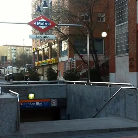 Bonito Apartamento. Estadio Wanda - Metro Sanblas * Madrid