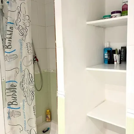 Bonito Apartamento. Estadio Wanda - Metro Sanblas Madrid