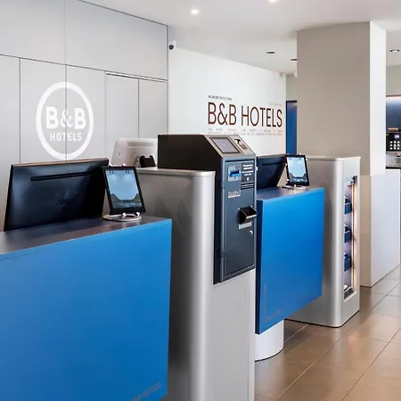 Hotel Aeropuerto T1 T2 T3 3*
