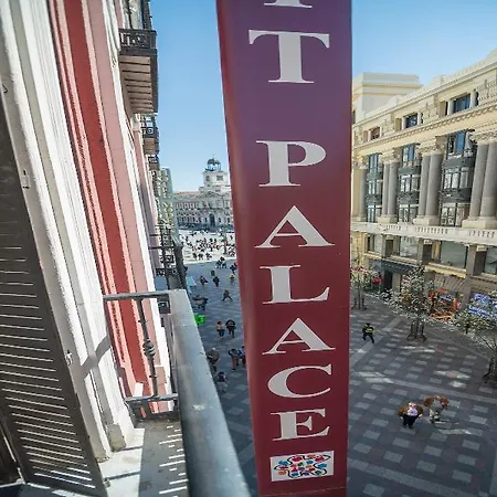 Petit Palace Puerta Del Sol 3* מדריד
