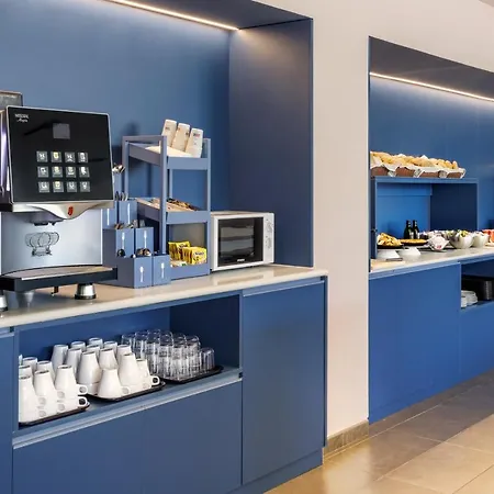 Hotel Aeropuerto T1 T2 T3 3*
