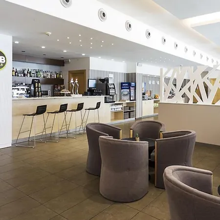 Hotel Aeropuerto T1 T2 T3